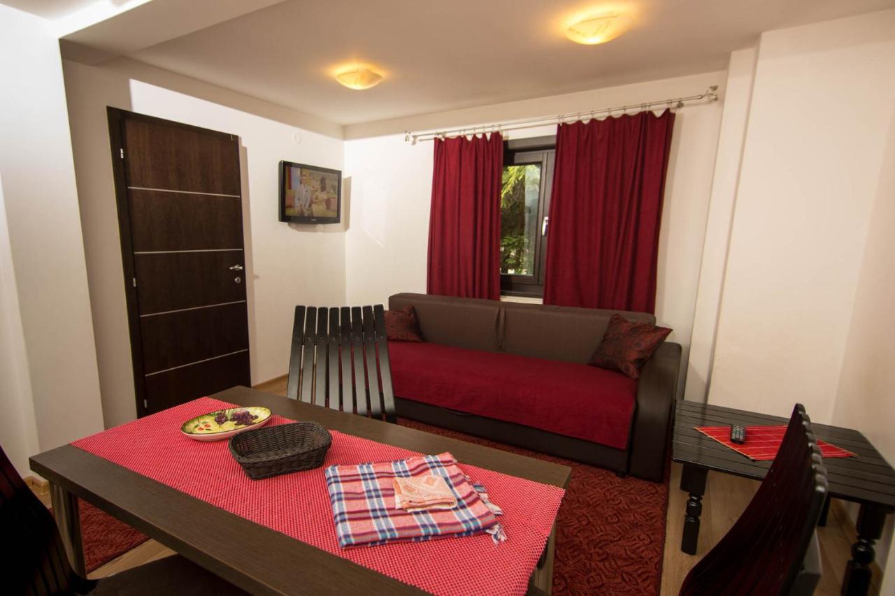 Apartment Cortina *